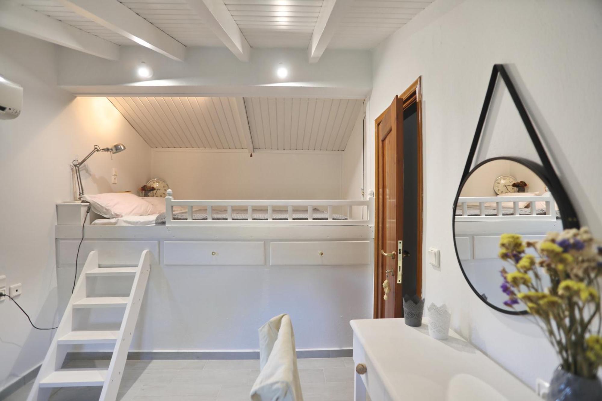 Villa Blue & Panormos (Skopelos)